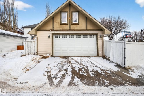 1904 Towne Centre Boulevard, Edmonton, AB - Outdoor