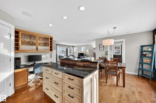 1904 Towne Centre Boulevard, Edmonton, AB - Indoor