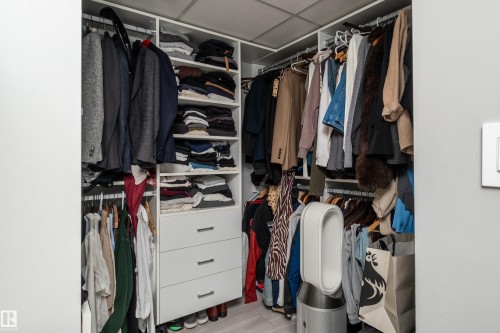 1700 10180 103 Street, Edmonton, AB - Indoor With Storage