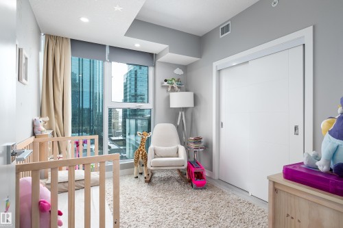 1700 10180 103 Street, Edmonton, AB - Indoor