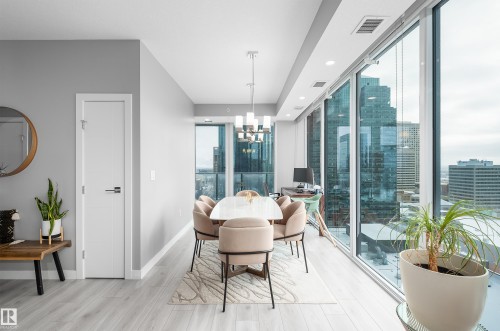 1700 10180 103 Street, Edmonton, AB - Indoor