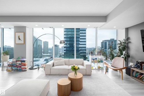 1700 10180 103 Street, Edmonton, AB - Indoor Photo Showing Living Room