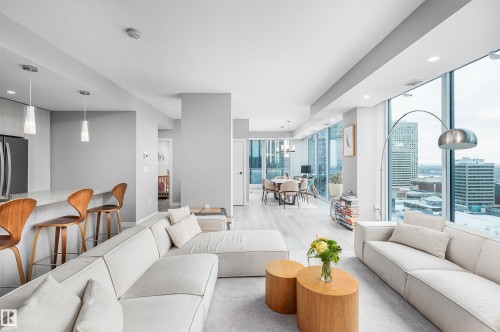 1700 10180 103 Street, Edmonton, AB - Indoor Photo Showing Living Room