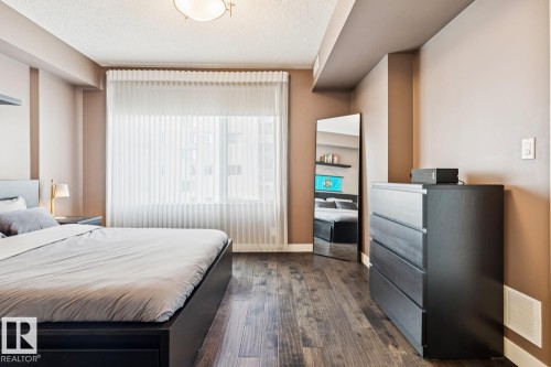 703 10046 117 Street, Edmonton, AB - Indoor Photo Showing Bedroom