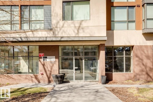 703 10046 117 Street, Edmonton, AB - Outdoor