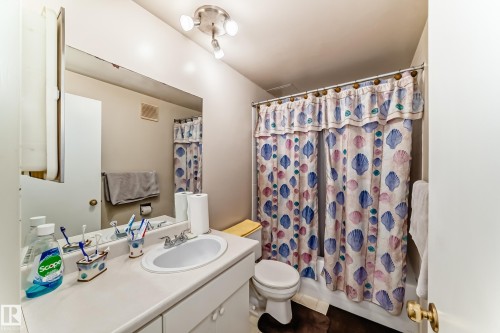 104 11455 41 Avenue, Edmonton, AB - Indoor Photo Showing Bathroom