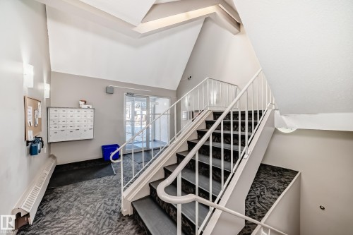 104 11455 41 Avenue, Edmonton, AB - Indoor Photo Showing Other Room