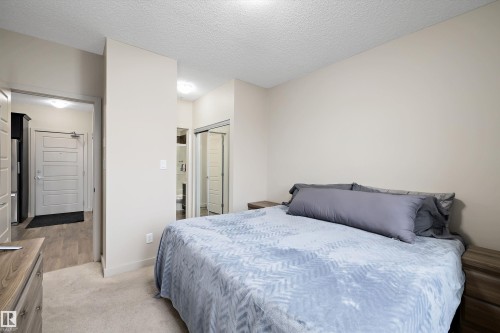 214 1004 Rosenthal Boulevard, Edmonton, AB - Indoor Photo Showing Bedroom