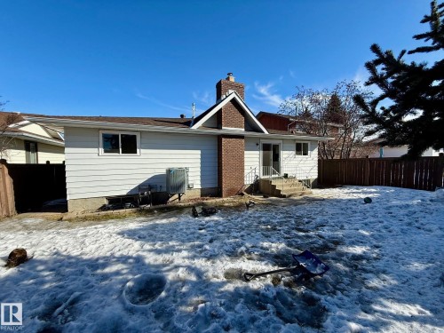 3718 103B Street, Edmonton, AB - Outdoor