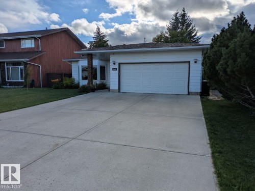 3718 103B Street, Edmonton, AB - Outdoor