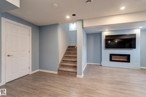 475 Reed Crescent, Leduc, AB - Indoor With Fireplace