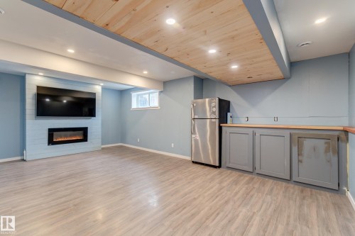 475 Reed Crescent, Leduc, AB - Indoor With Fireplace