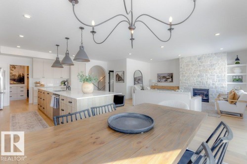 10 Redwing Wynd, St. Albert, AB - Indoor Photo Showing Kitchen With Upgraded Kitchen