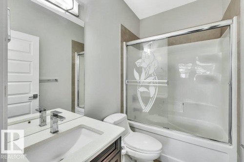 2228 22 Street, Edmonton, AB - Indoor Photo Showing Bathroom