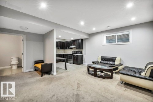 2228 22 Street, Edmonton, AB - Indoor