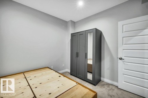 2228 22 Street, Edmonton, AB - Indoor