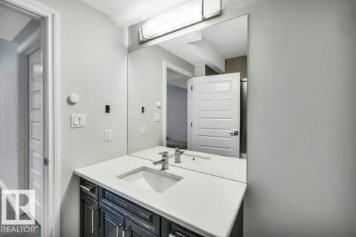 2228 22 Street, Edmonton, AB - Indoor