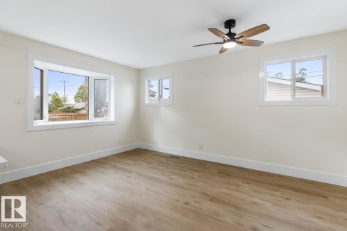 8316 68A Street, Edmonton, AB - Indoor Photo Showing Other Room