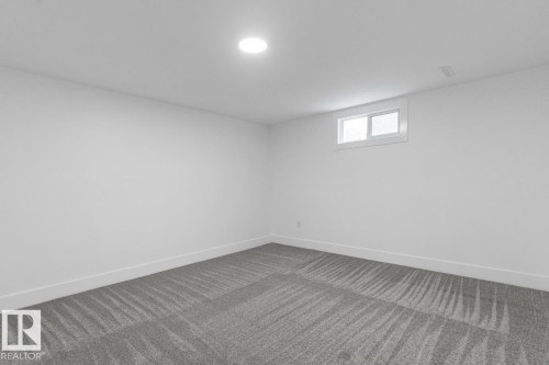 8316 68A Street, Edmonton, AB - Indoor Photo Showing Other Room