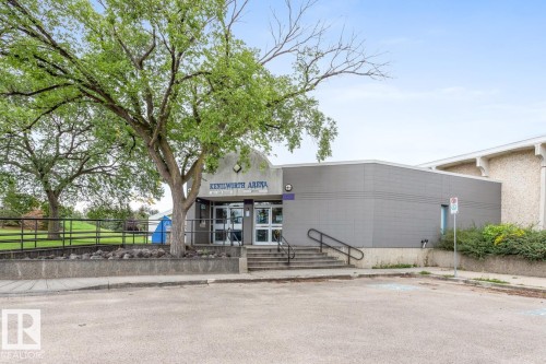 8316 68A Street, Edmonton, AB - Outdoor