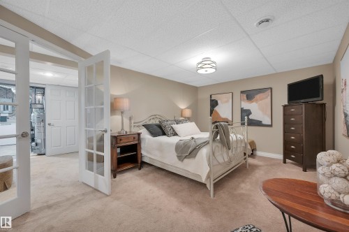 49 Berrymore Drive, St. Albert, AB - Indoor Photo Showing Bedroom