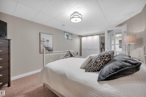 49 Berrymore Drive, St. Albert, AB - Indoor Photo Showing Bedroom