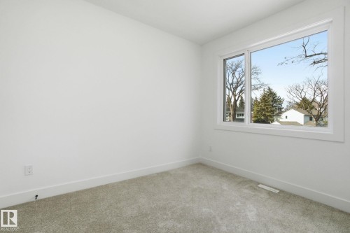 7603 92 Avenue, Edmonton, AB - Indoor Photo Showing Other Room