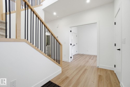 7603 92 Avenue, Edmonton, AB - Indoor Photo Showing Other Room