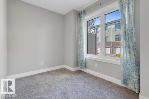 97 804 Welsh Drive, Edmonton, AB - Indoor Photo Showing Other Room