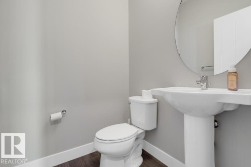 97 804 Welsh Drive, Edmonton, AB - Indoor Photo Showing Bathroom