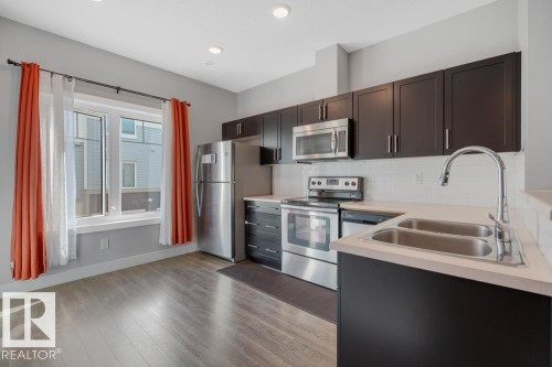 97 804 Welsh Drive, Edmonton, AB - Indoor Photo Showing Kitchen With Double Sink With Upgraded Kitchen