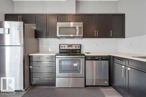 97 804 Welsh Drive, Edmonton, AB - Indoor Photo Showing Kitchen With Upgraded Kitchen