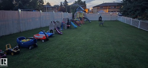 207 River Point(E), Edmonton, AB - Outdoor