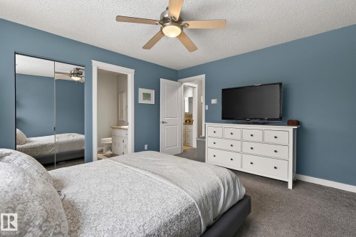 632 Wahstao Road, Edmonton, AB - Indoor Photo Showing Bedroom