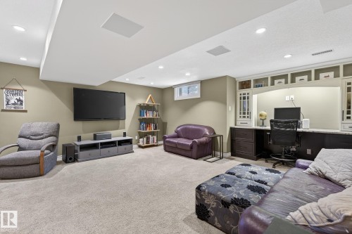 632 Wahstao Road, Edmonton, AB - Indoor