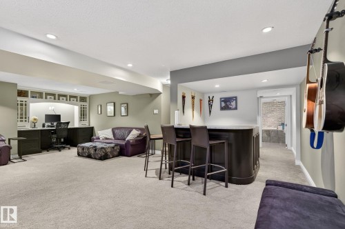 632 Wahstao Road, Edmonton, AB - Indoor