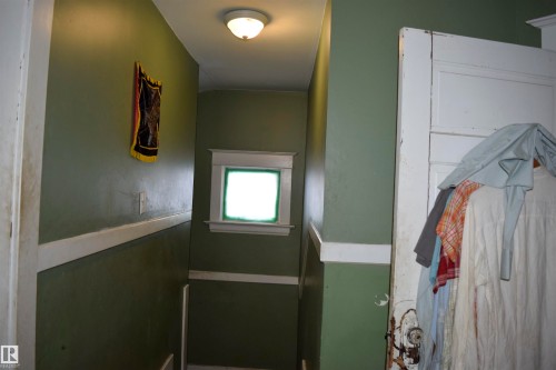 9551 106A Avenue, Edmonton, AB - Indoor