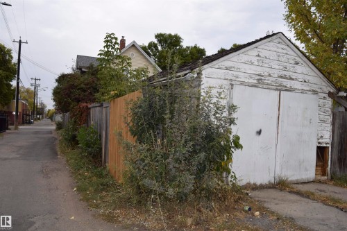 9551 106A Avenue, Edmonton, AB - Outdoor