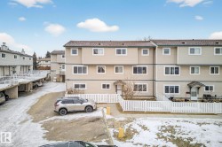 1414 LAKEWOOD Road W  Edmonton, AB T6K 3M2