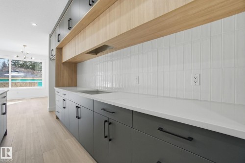 7605 92 Avenue, Edmonton, AB - Indoor Photo Showing Kitchen