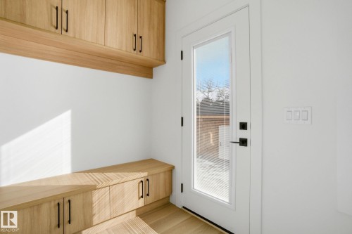 7605 92 Avenue, Edmonton, AB - Indoor Photo Showing Other Room