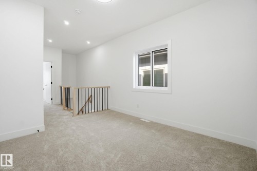7605 92 Avenue, Edmonton, AB - Indoor Photo Showing Other Room