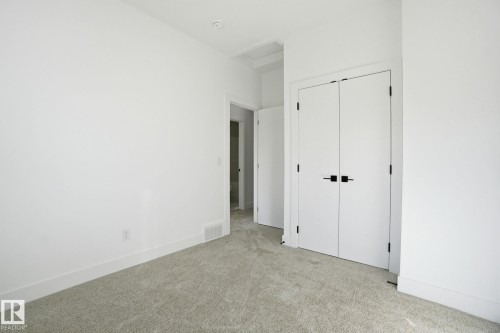 7605 92 Avenue, Edmonton, AB - Indoor Photo Showing Other Room