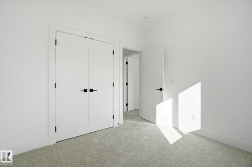 7605 92 Avenue, Edmonton, AB - Indoor Photo Showing Other Room