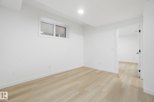 7605 92 Avenue, Edmonton, AB - Indoor Photo Showing Other Room