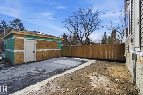 7605 92 Avenue, Edmonton, AB - Outdoor