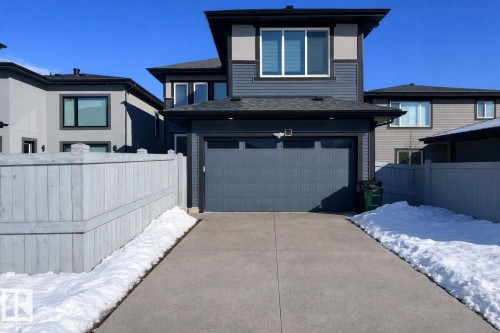 7446 Colonel Mewburn Road, Edmonton, AB - Outdoor