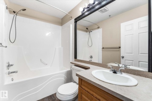 112 9945 167 Street, Edmonton, AB - Indoor Photo Showing Bathroom