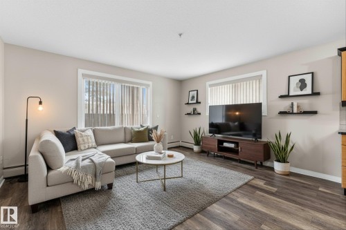 112 9945 167 Street, Edmonton, AB - Indoor Photo Showing Living Room