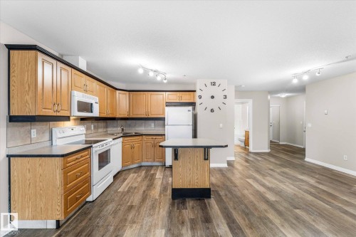 112 9945 167 Street, Edmonton, AB - Indoor Photo Showing Kitchen